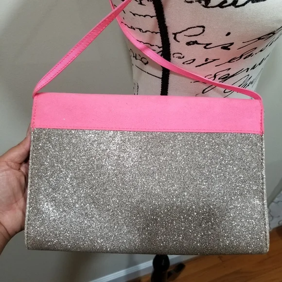 H&M Crossbody Clutch Purse Color Pink And Silver Glitters...!! - Picture 5 of 13